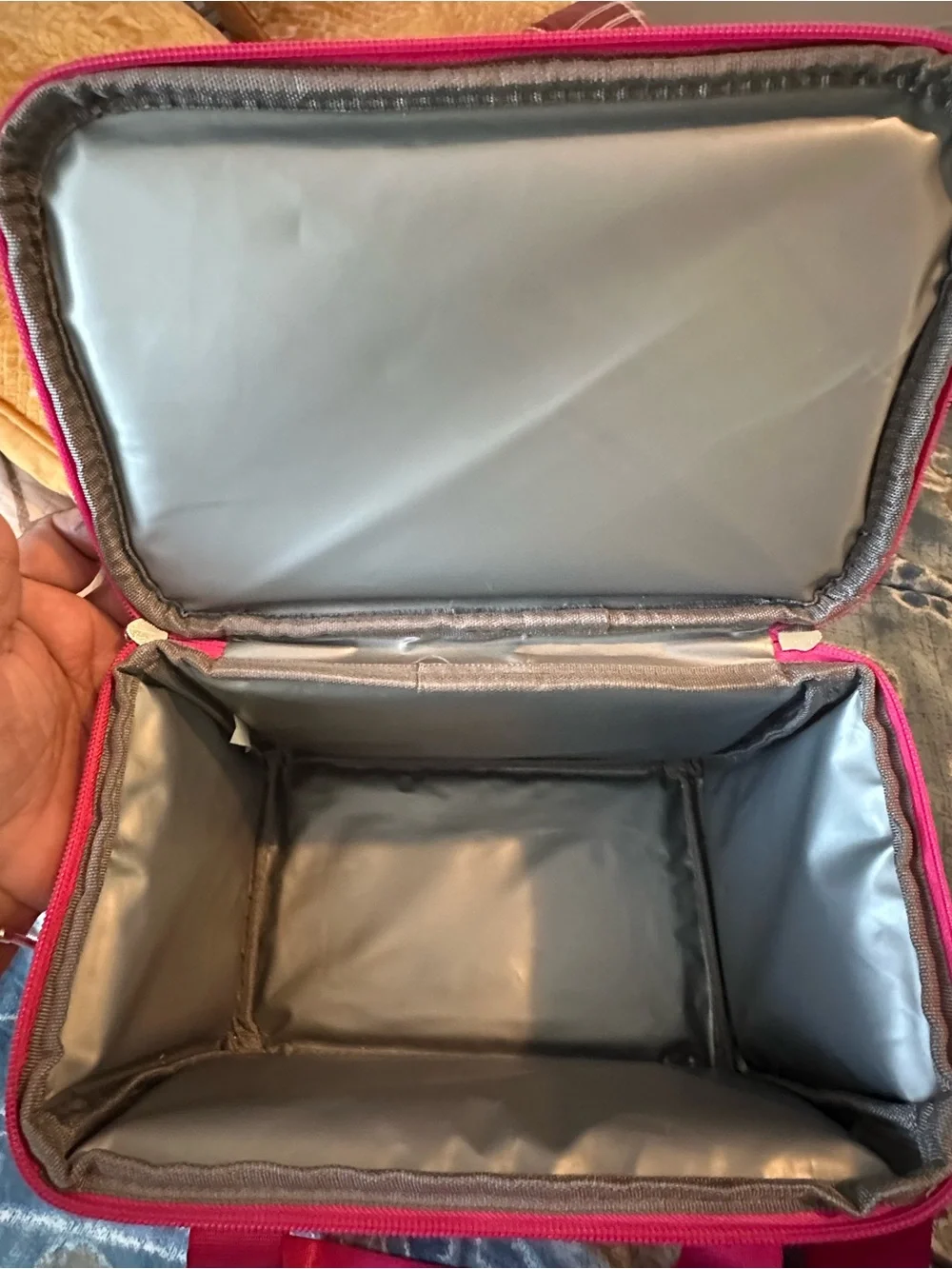 Juicy Couture Hot Pink Insulated Cooler Lunch Bag with Heart Charms NWOT